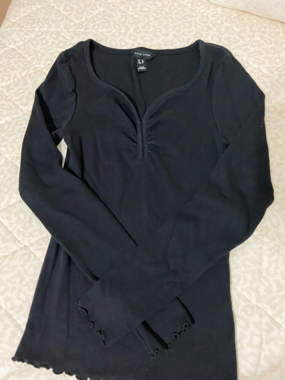 New Look Black Long Sleeve Ribbed V-Notch Henley Top